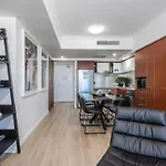 Towers Of Chevron - Private Apartments