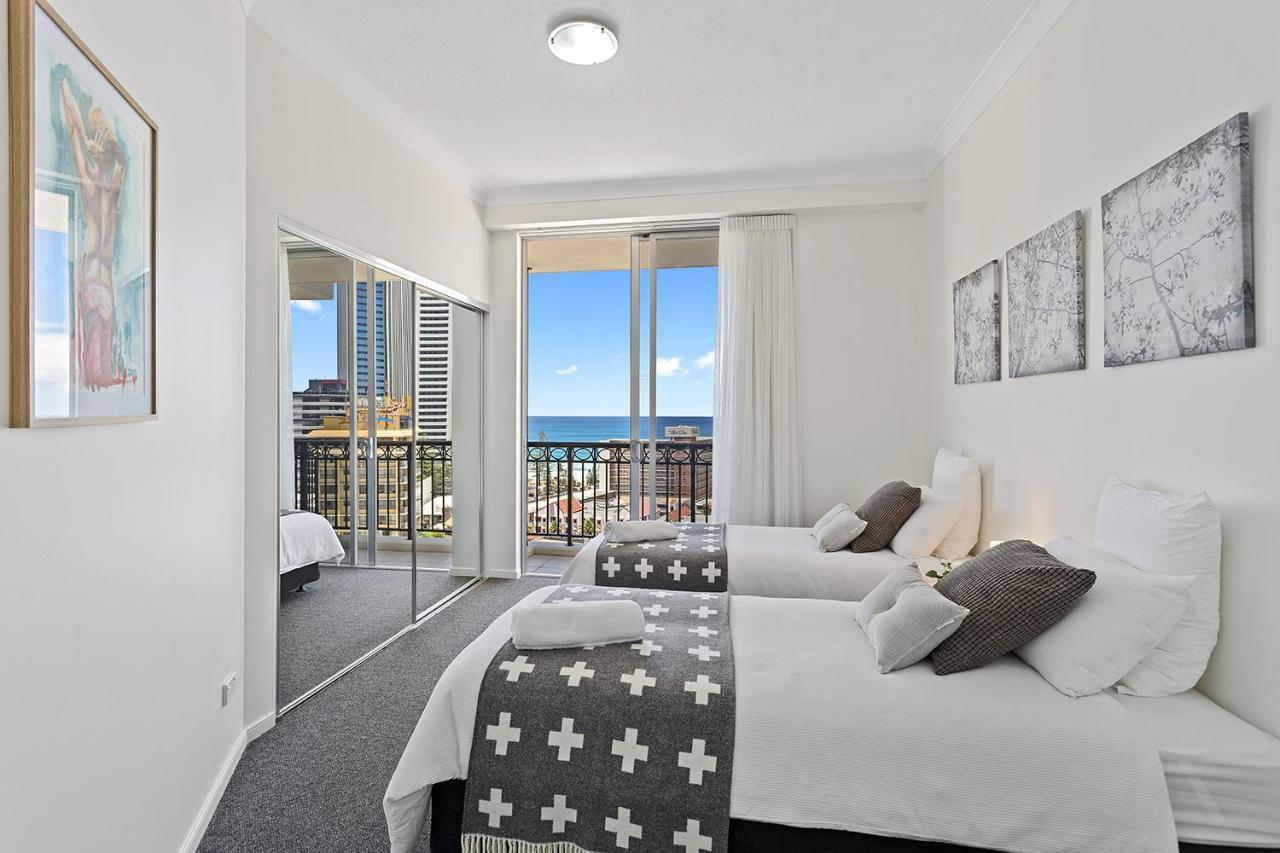 Towers Of Chevron - Private * Gold Coast