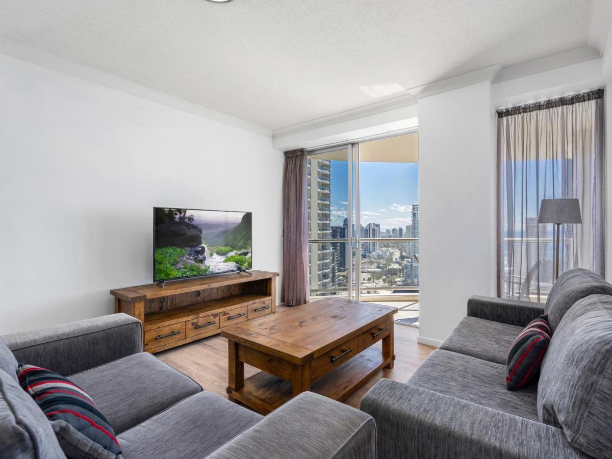 Apartment Towers Of Chevron - Private