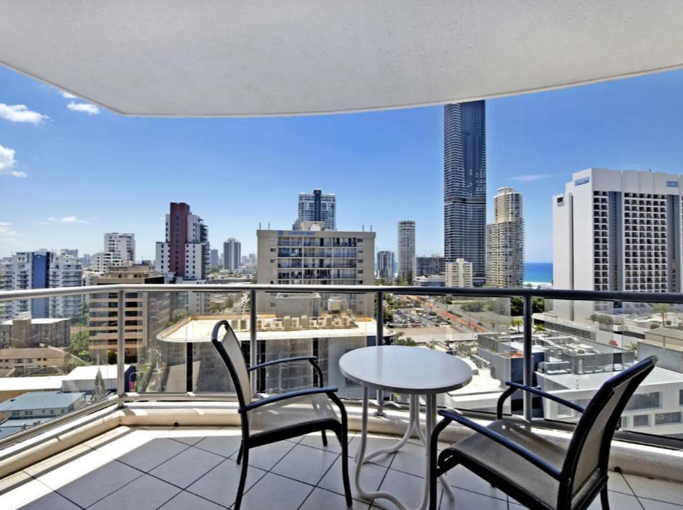 Apartment Towers Of Chevron - Private Gold Coast