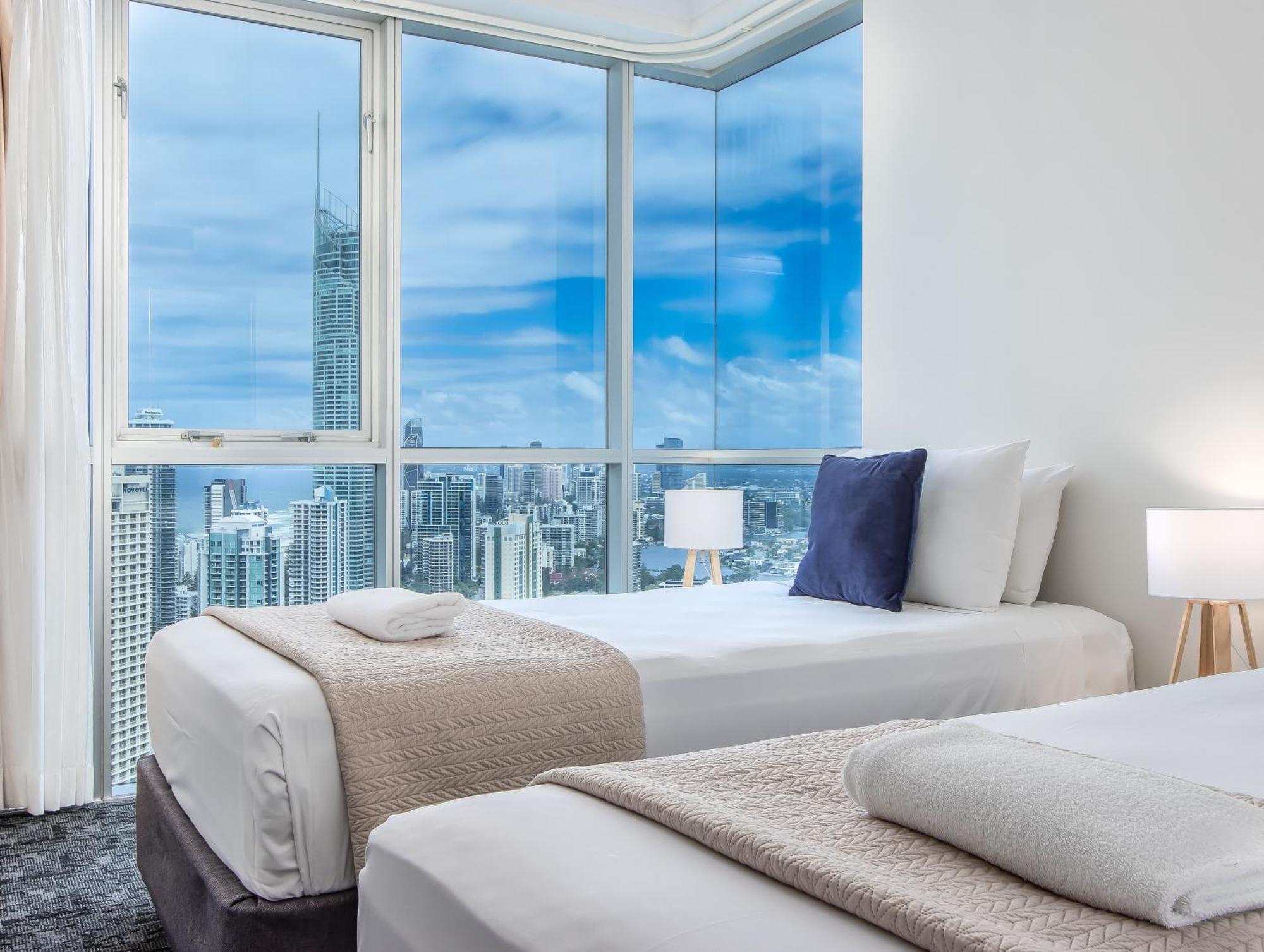 Apartment Towers Of Chevron - Private Gold Coast