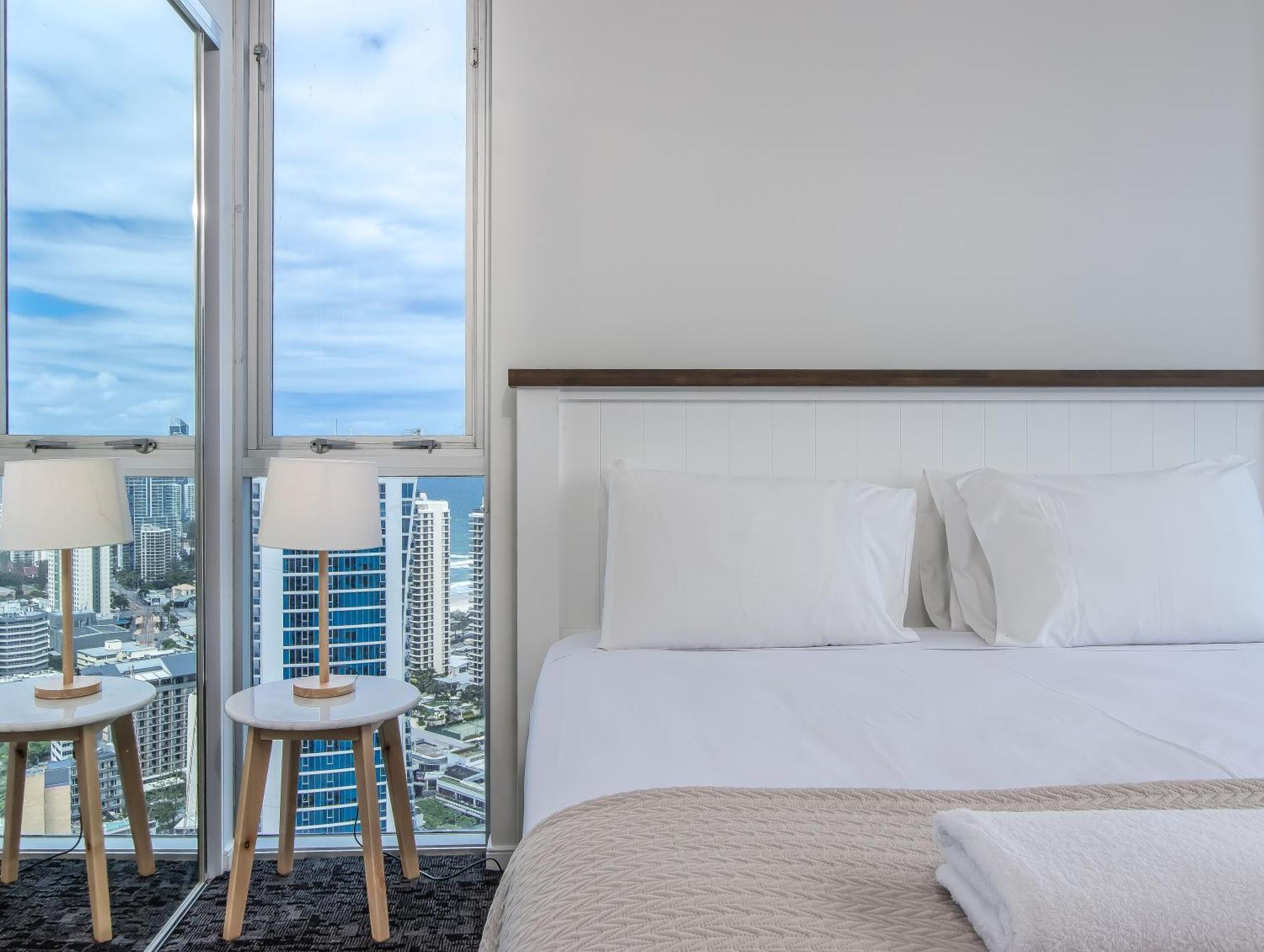 Apartment Towers Of Chevron - Private Gold Coast