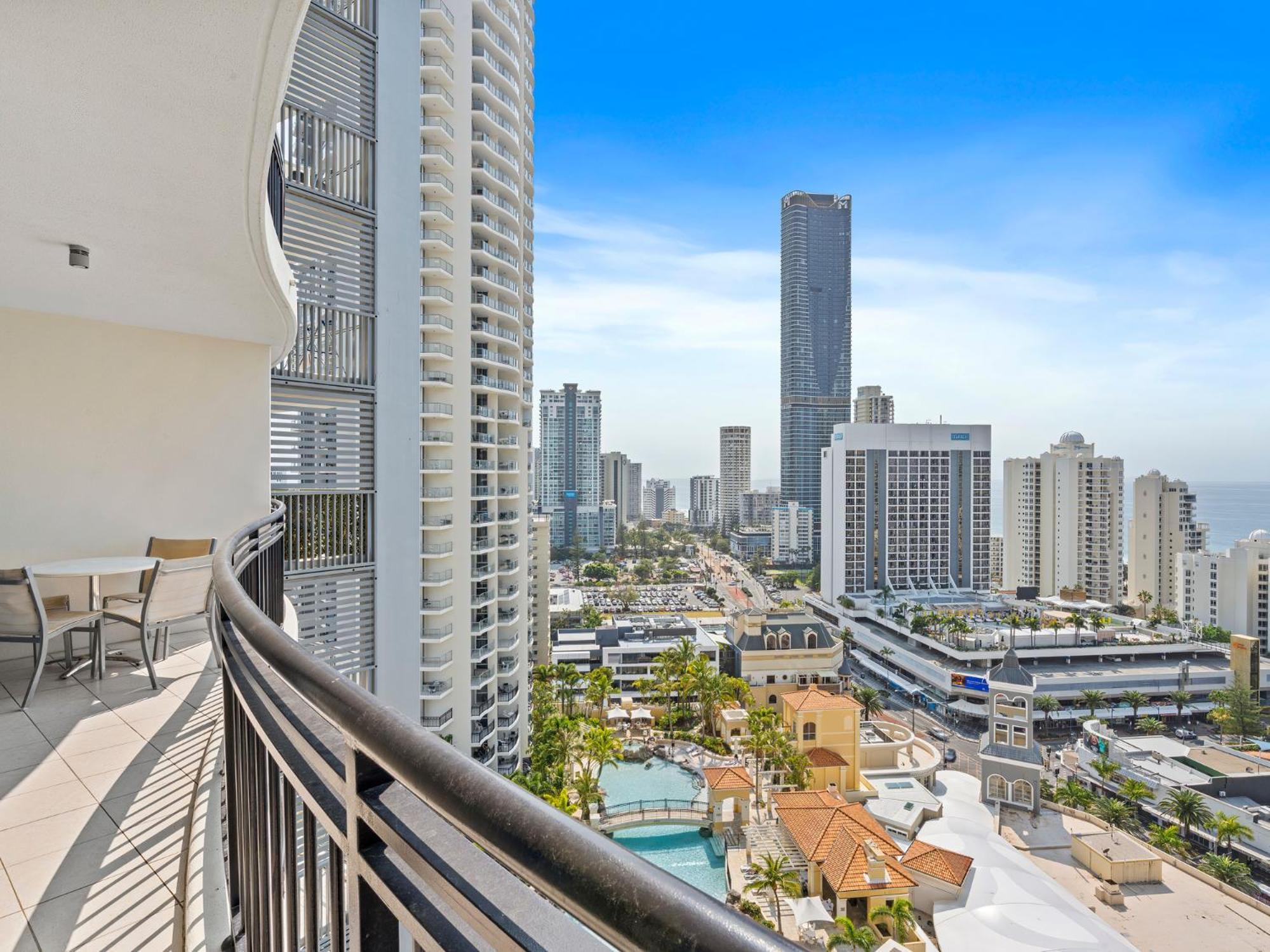 Apartment Towers Of Chevron - Private Gold Coast