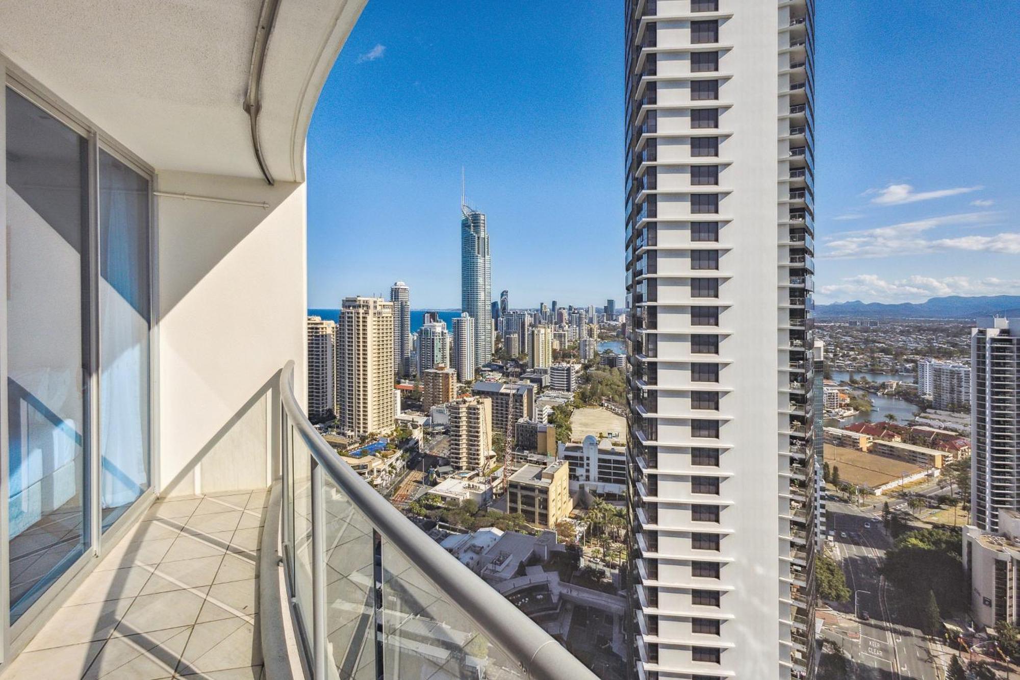 Apartment Towers Of Chevron - Private Gold Coast