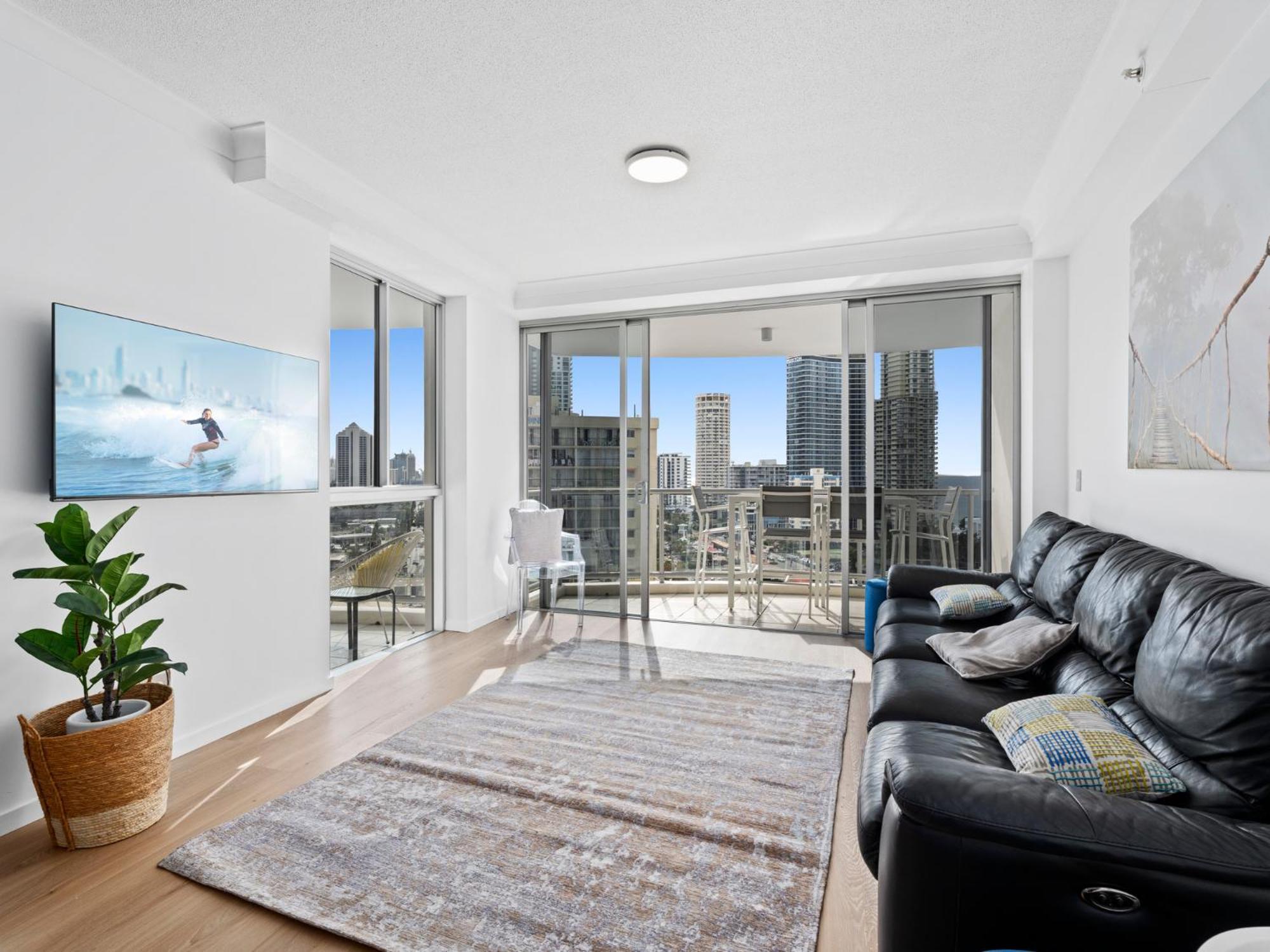 Apartment Towers Of Chevron - Private