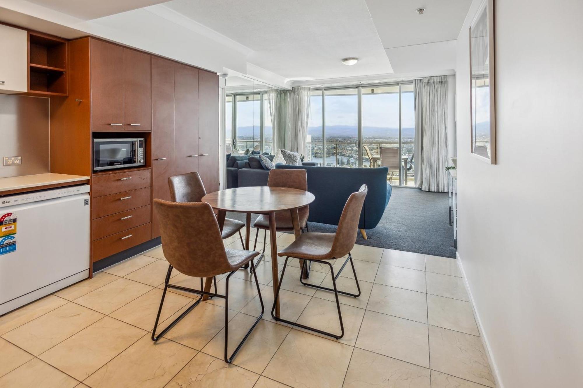 Towers Of Chevron - Private Apartment Gold Coast